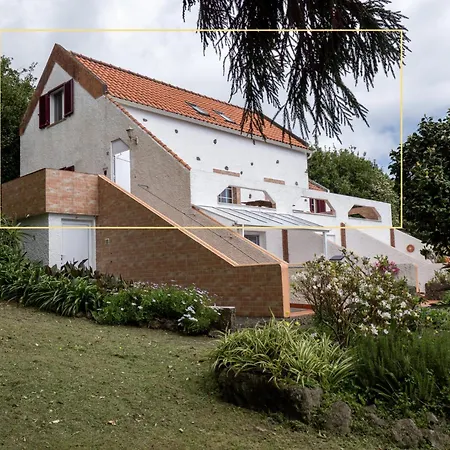 Lomba Bela Vista Holiday home Lomba (Flores)